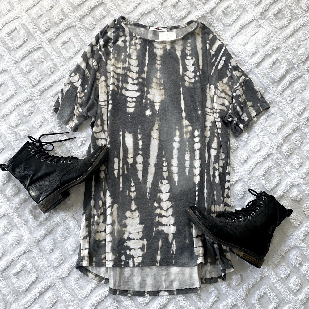 R&R Tie Dye T-shirt Tee Top Oversized Shirt